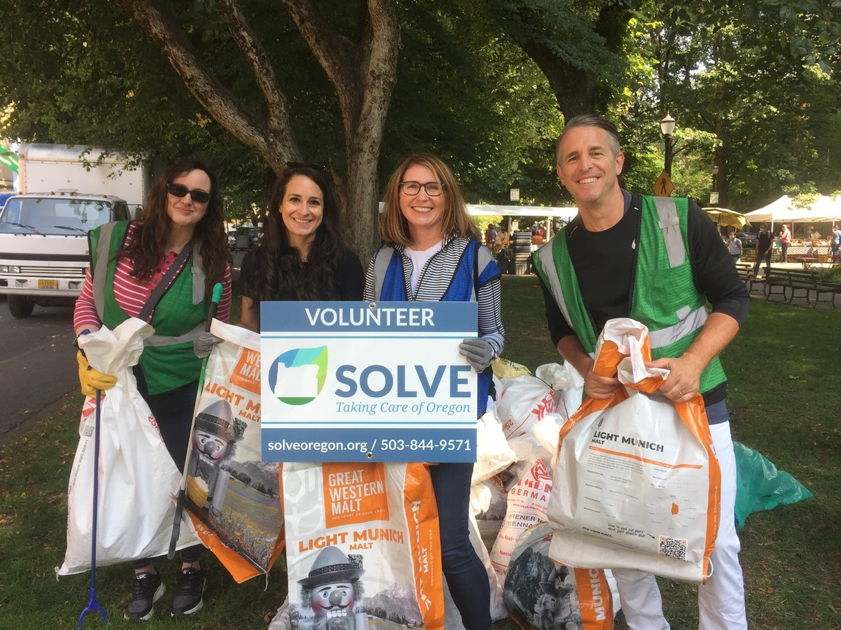 Round Butte Clean Up | The Environmental Center